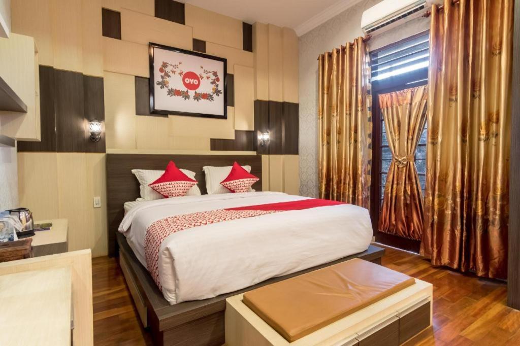 Oyo 619 Naufal Guest House Syariah Medan Kültér fotó