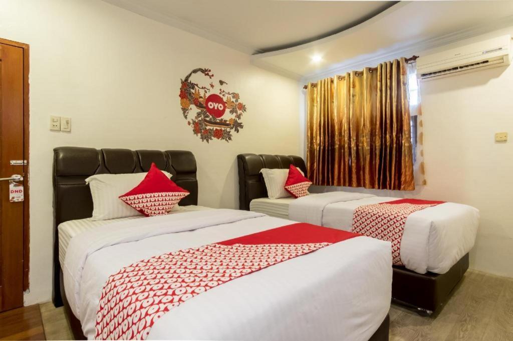 Oyo 619 Naufal Guest House Syariah Medan Kültér fotó