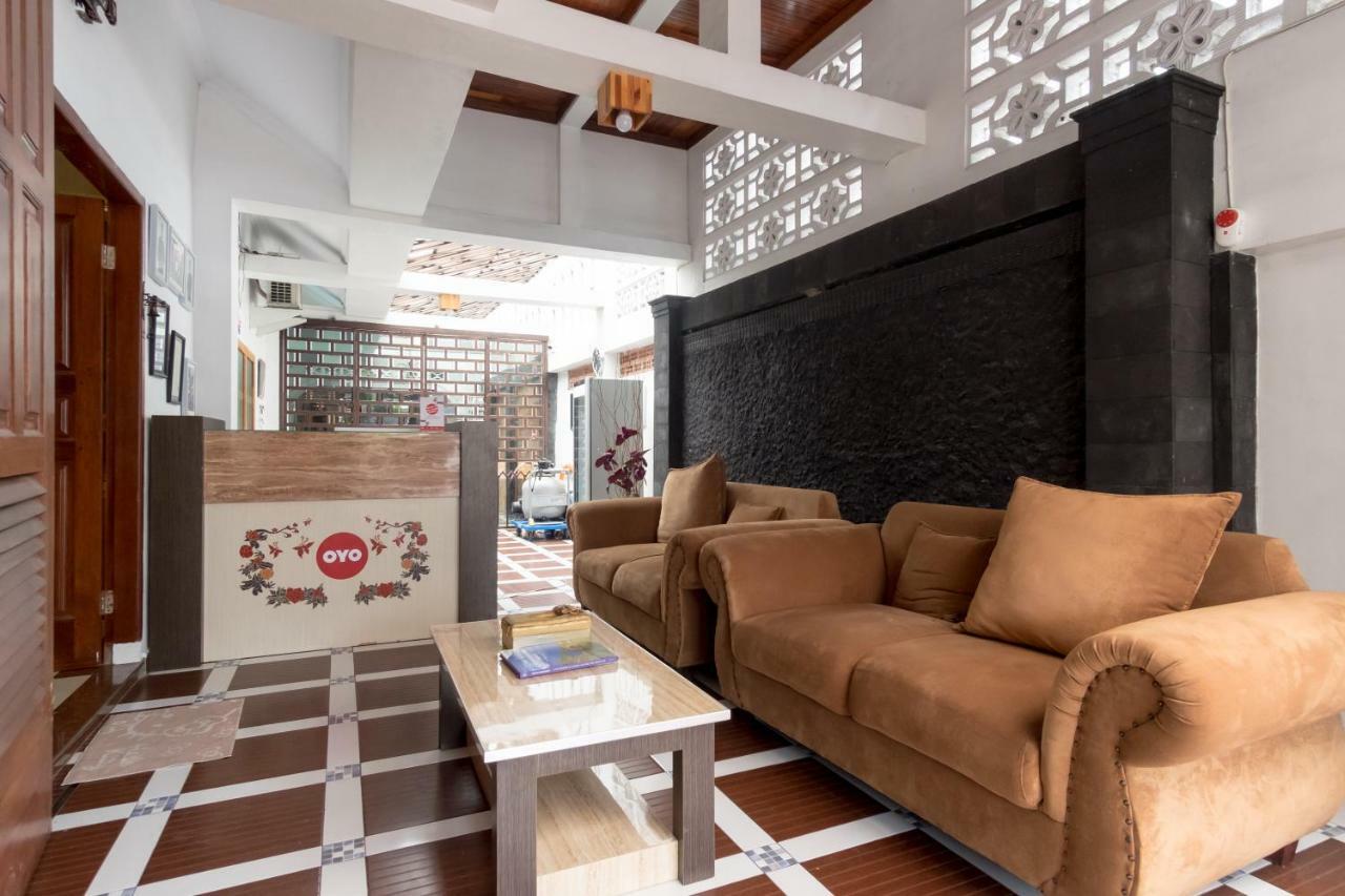 Oyo 619 Naufal Guest House Syariah Medan Kültér fotó