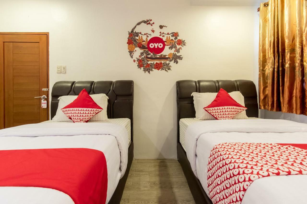 Oyo 619 Naufal Guest House Syariah Medan Kültér fotó