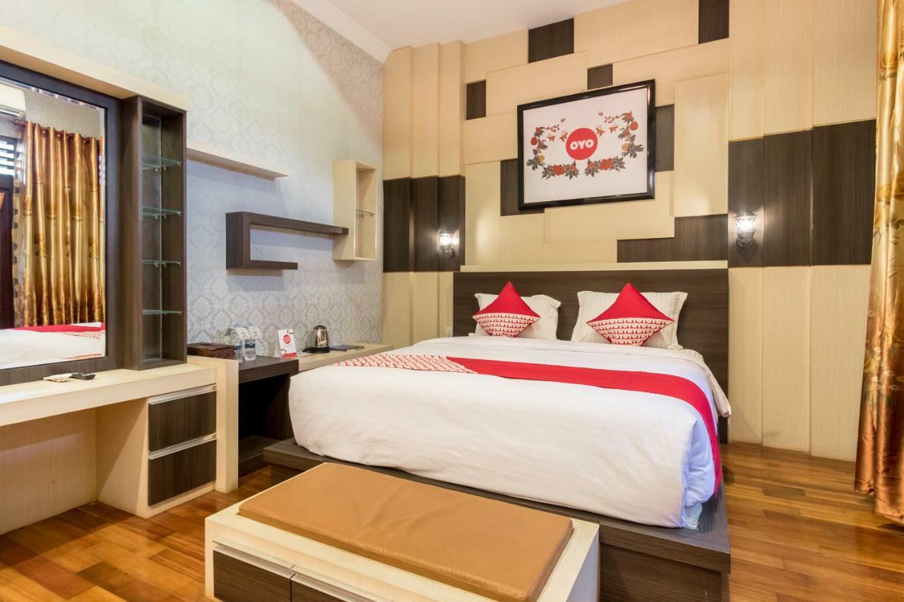 Oyo 619 Naufal Guest House Syariah Medan Kültér fotó